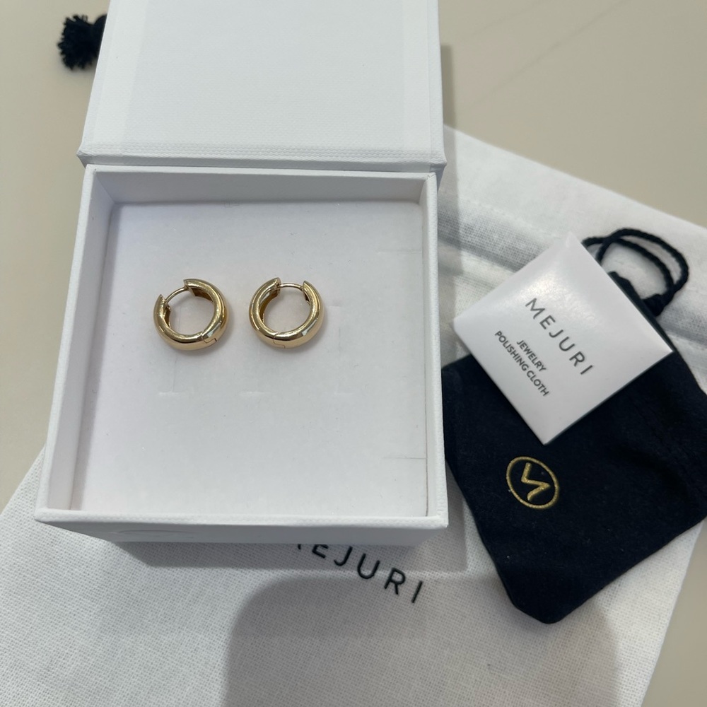 Mejuri 14k Solid Yellow Gold Plush Hoop Earrings